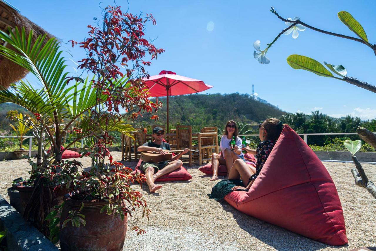 Surf Camp 79 Ξενοδοχείο Kuta  Εξωτερικό φωτογραφία